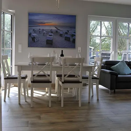 Ferienhaus Ankerplatz Vermietung Im Ostseebad Rerik 아파트 Neu Gaarz